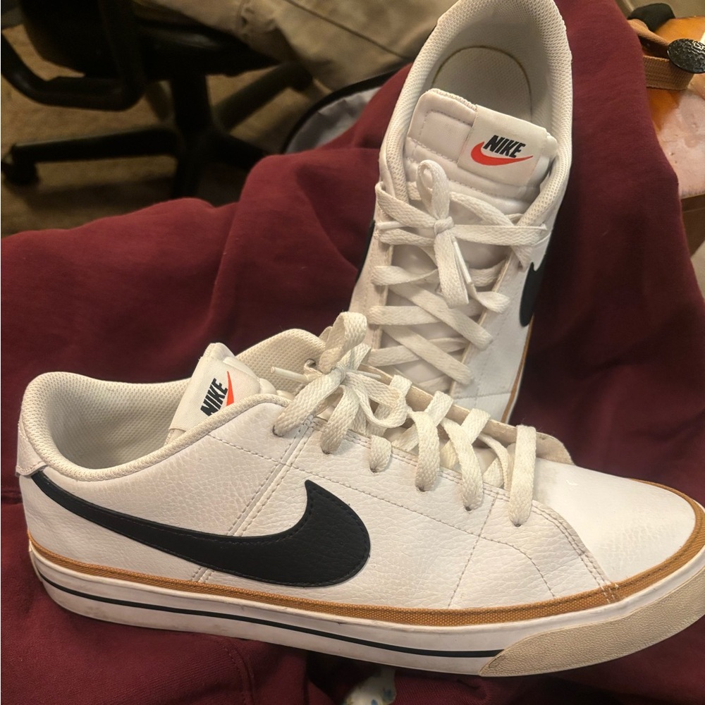 Nike Court Legacy Sneakers